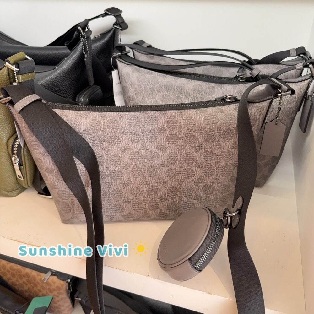 NWT COACH Finn Crossbody Bag Signature Canvas CCG21 GREY/CHARCOAL - Picture 3 of 9